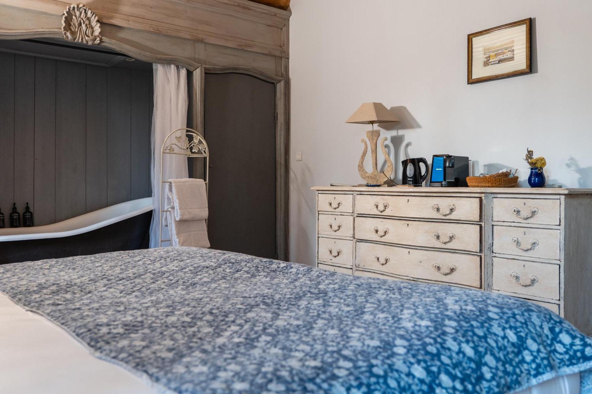 Le Galinier Lourmarin, A Beaumier Guesthouse Pokoj fotografie